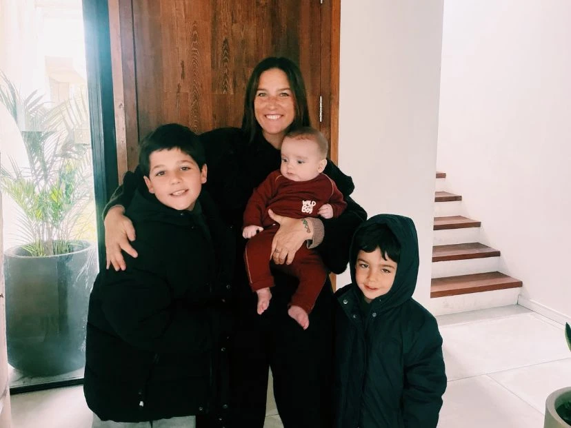 Las vacaciones de Juana Repetto en San Martín de los Andes junto a sus hijos: nieve, juegos y momentos inolvidables