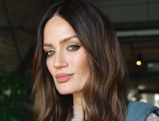 Paula Chaves marcó tendencia con un look relajado y chic desde sus vacaciones en El Salvador