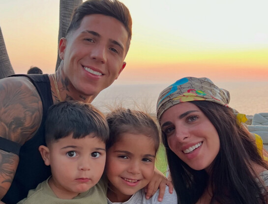 Las fotos de las vacaciones de Enzo Fernández con Valu Cervantes y sus hijos tras el Mundial: descanso, amor y familia