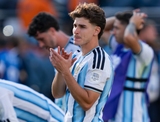 El mensaje esperanzador de Julián Álvarez tras la final ante España: "Siempre para adelante, luchando por nuestra bandera"
