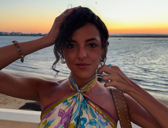 Murió Fina García, la maestra sevillana de 27 años que emocionó al mundo con su despedida tras luchar contra el cáncer
