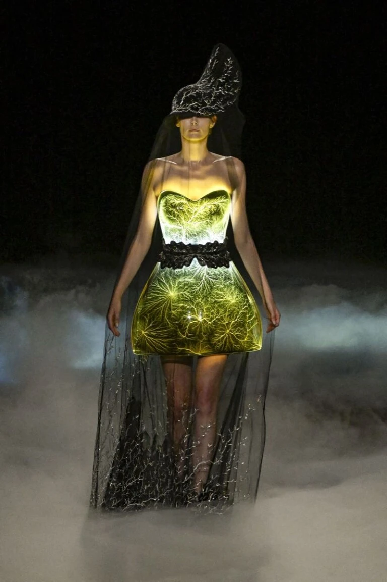 Iris Van Herpen, Alta Costura, otoño/ invierno 2026/ 27.
