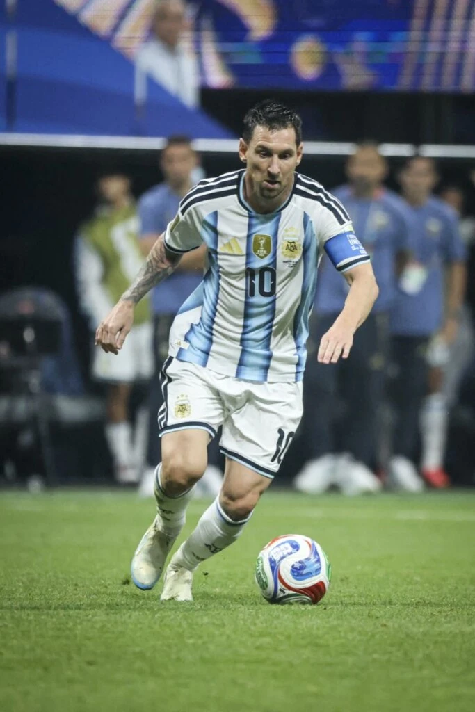 Leo Messi tiene una ventaja al ser zurdo