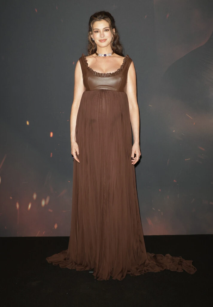 Anne Hathaway en la presentación de su nueva película "L'Odyssée"en el Grand Rex en París.