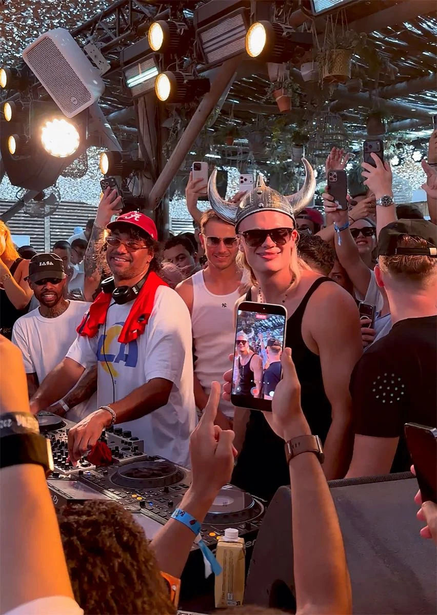 Erling Haaland celebró sus 26 años en “Shellona”, un restaurante en Saint-Tropez, Francia.