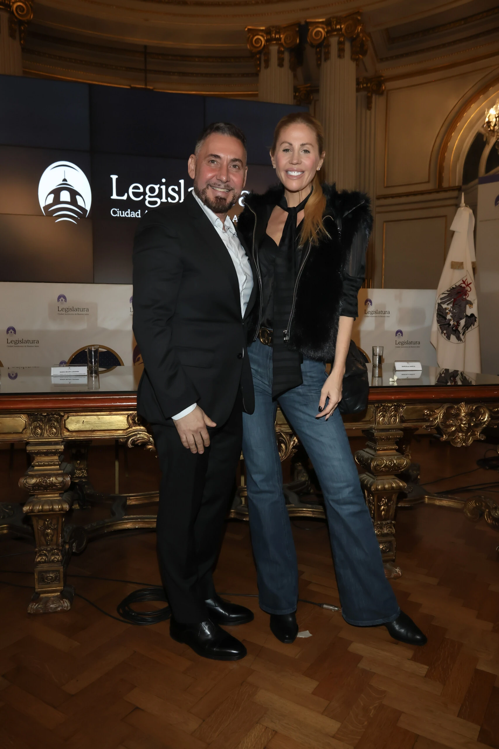 Gustavo Cadile y Barbie Simons