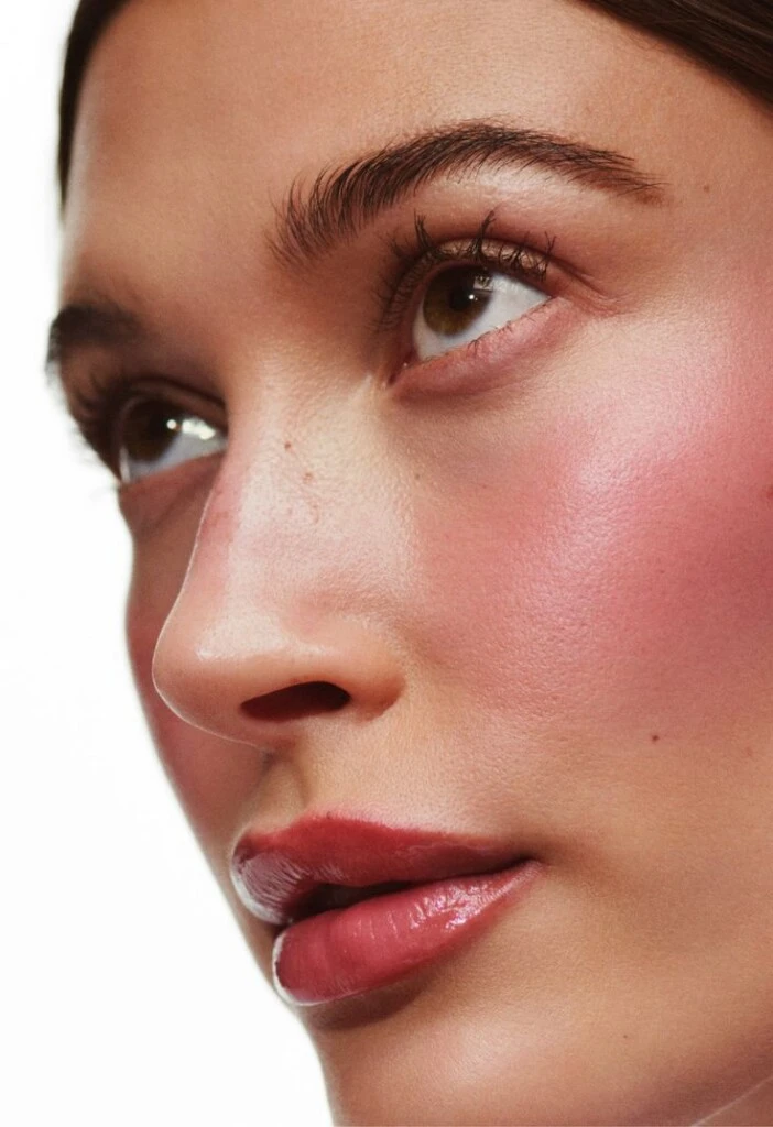 Cloud blush: así es la técnica de rubor que deja un efecto natural y etéreo