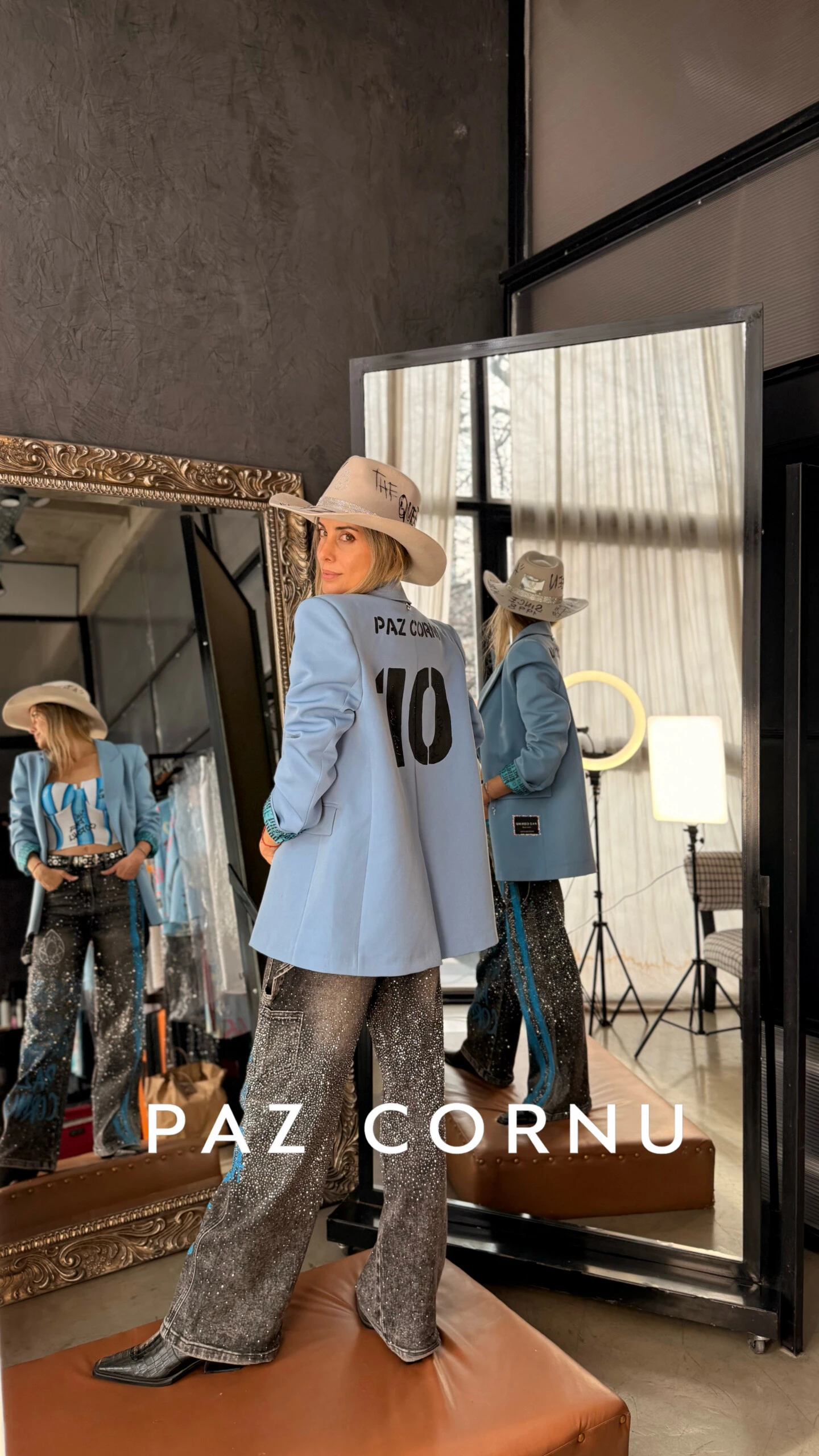 Anita Espasandín y su look para alentar ala Selección Argentina.