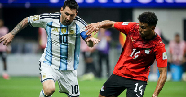 O segredo de Leo Messi: Por que ele é tão difícil de marcar?