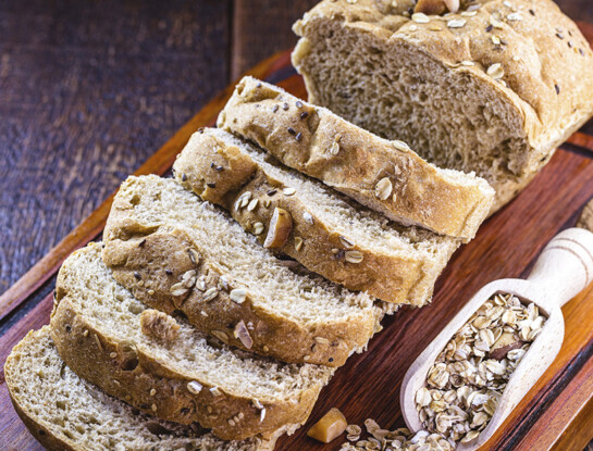 Pan de avena casero: la receta saludable, fácil y esponjosa para acompañar el desayuno o la merienda