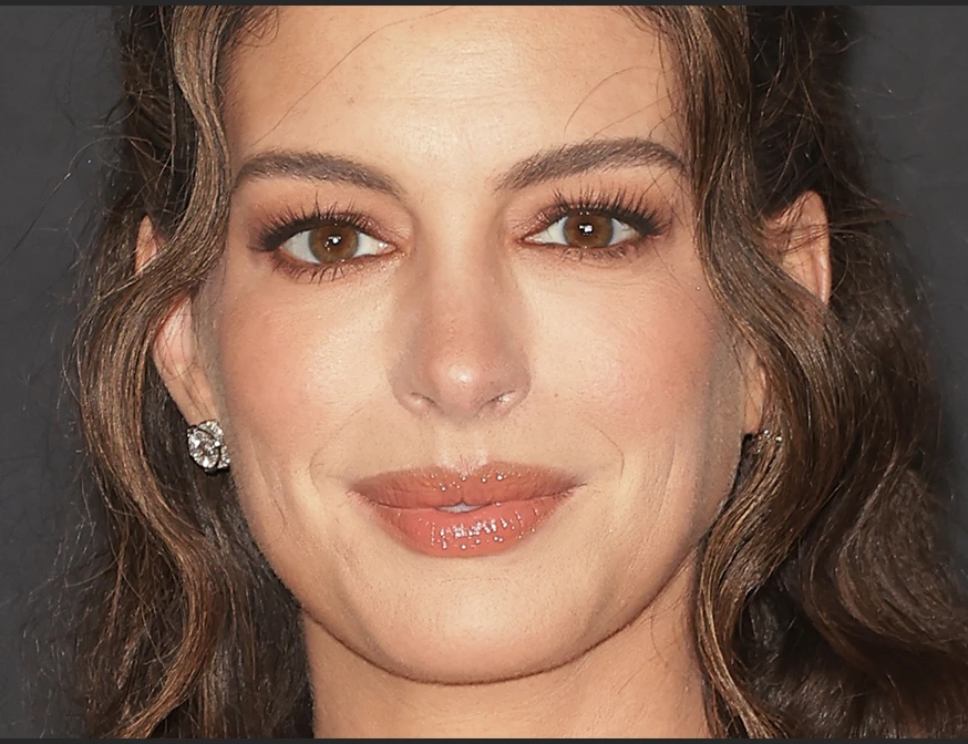 anne hathaway 1