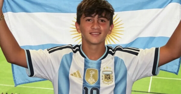 Thiago Messi ofereceu apoio ao pai após o excelente desempenho da Argentina