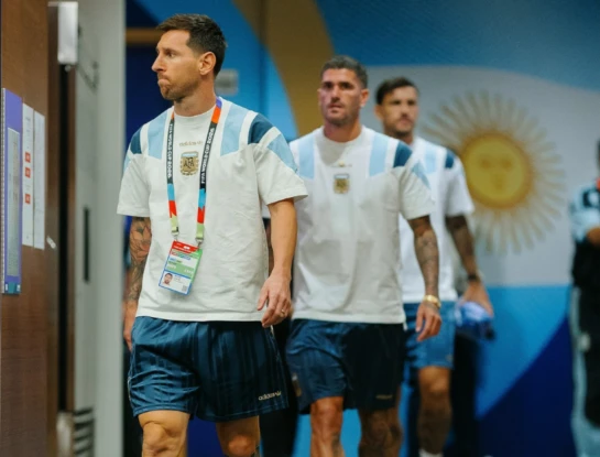 Qué dice un experto en comunicación no verbal sobre el video viral de la arenga de la Selección antes de la final