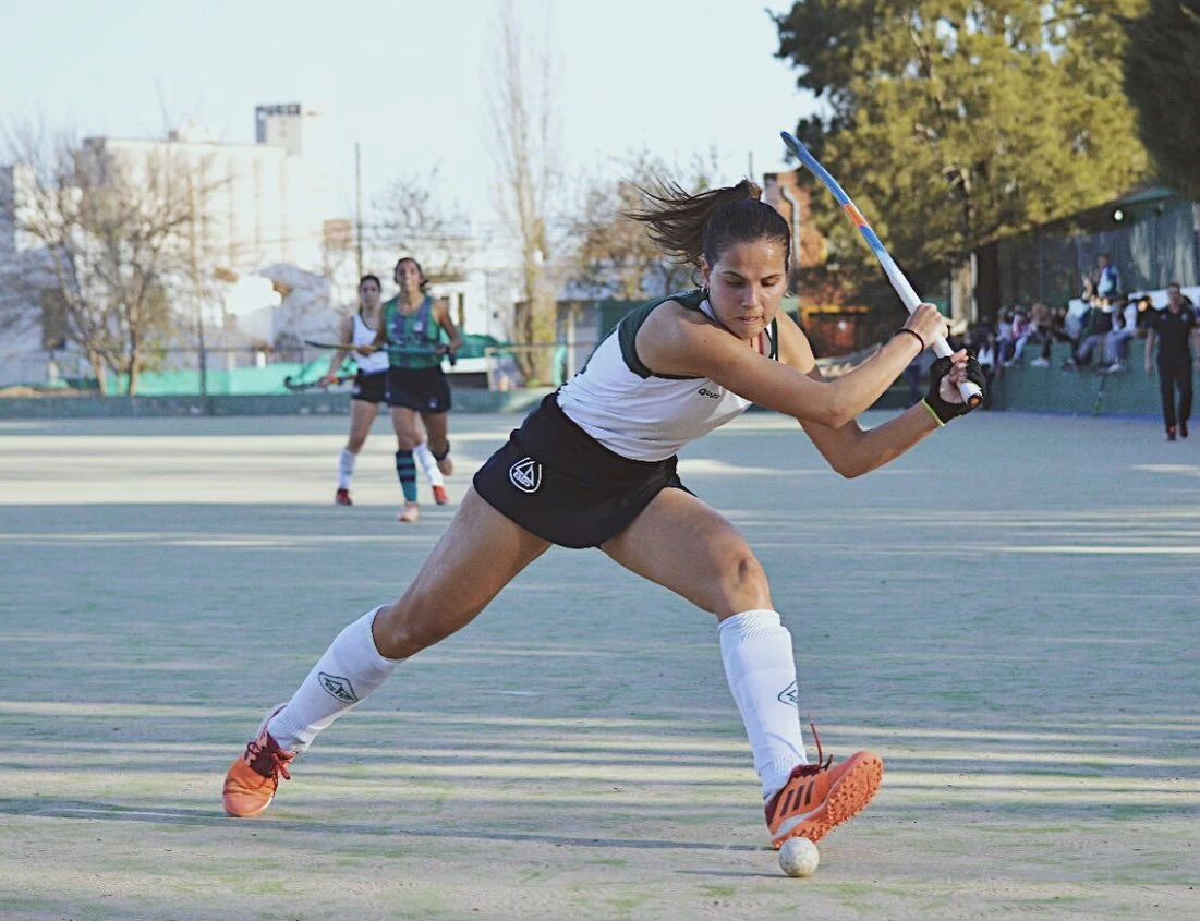 Emilia Ferrero, la mujer que transformó las mudanzas y los cambios en un proyecto de vida junto a Julián Álvarez