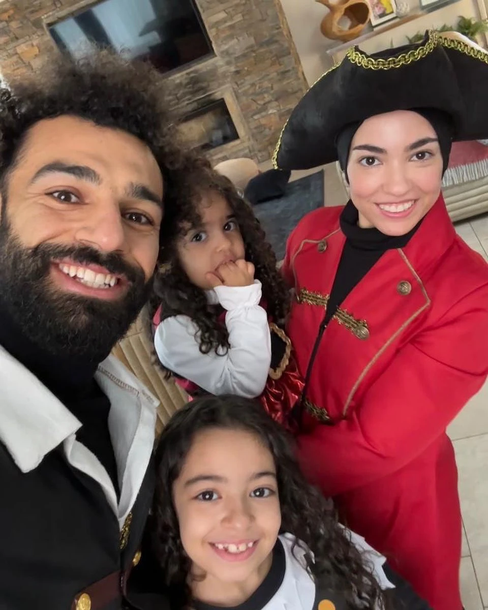 Mohamed Salah enfrenta a la Argentina, pero fuera de la cancha protagoniza una historia de amor de película