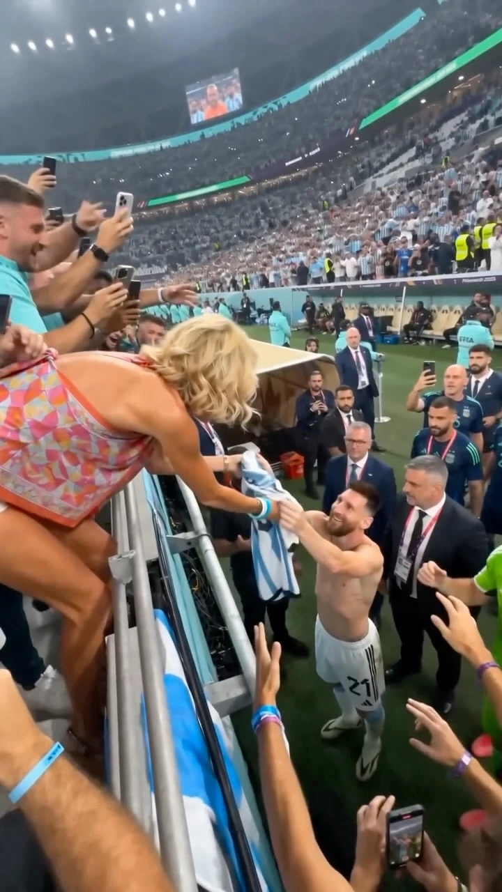 Quién es Emily Carter, la misteriosa influencer que se volvió fanática de la Selección Argentina