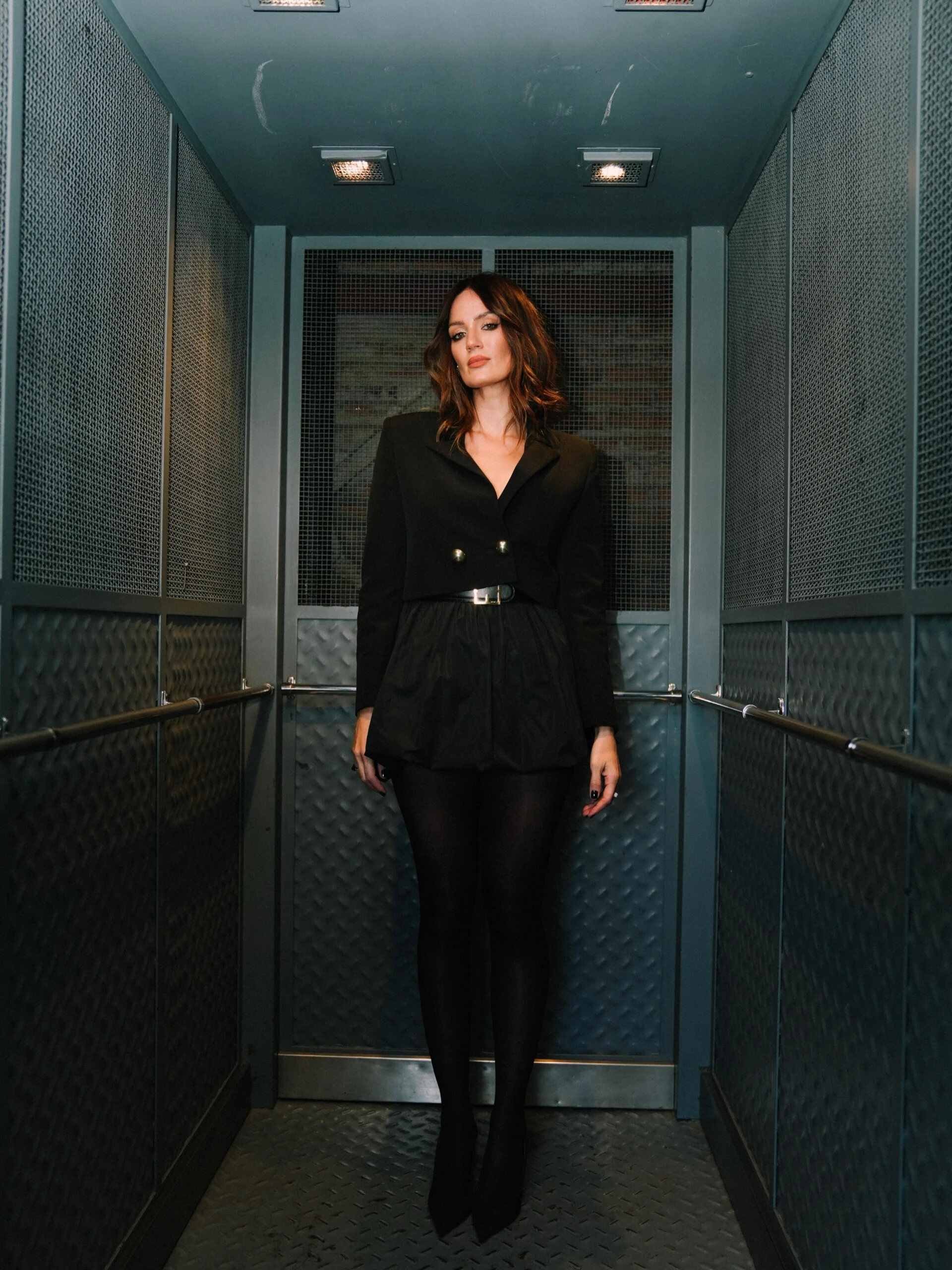 Paula Chaves tiene el ítem infalible para seguir usando faldas y vestidos durante el invierno