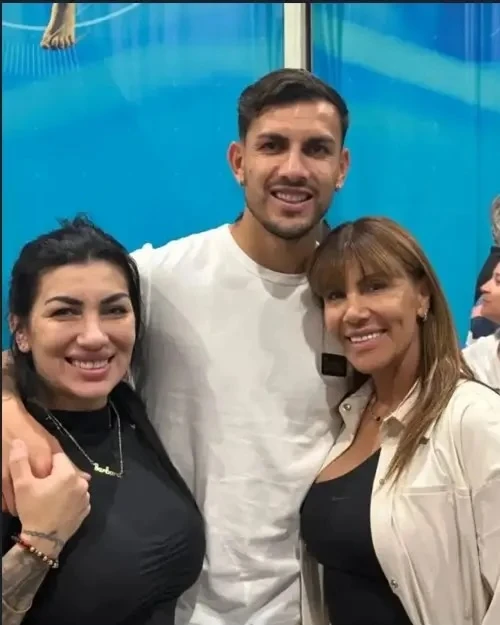 Quién es Bárbara Paredes, la hermana de Leandro Paredes que se volvió viral por su parecido con el futbolista