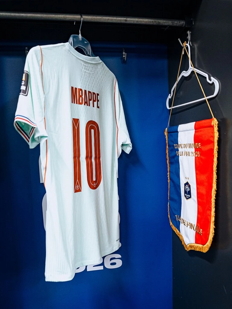 La camiseta verde francesa. Foto: IG