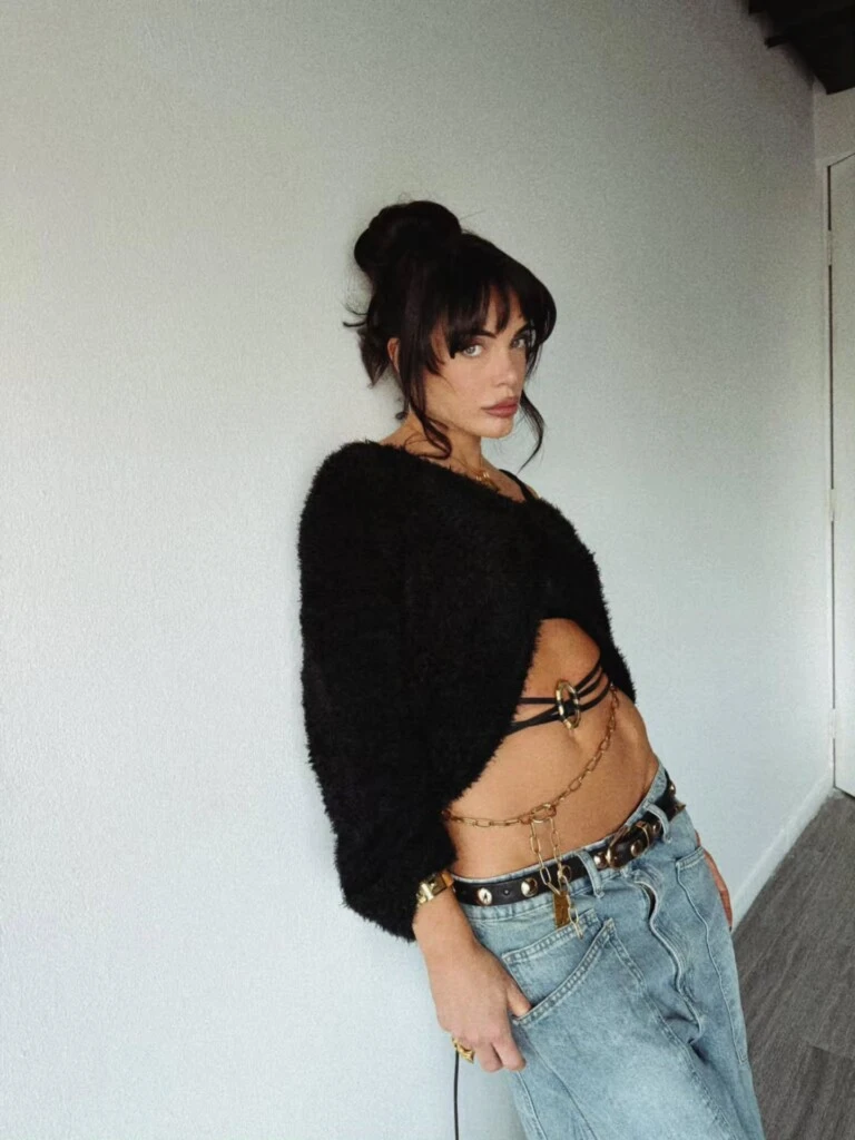 El look de Emilia Attias. Foto: IG