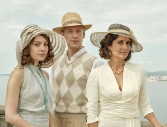 Si te gustó Downton Abbey, esta miniserie francesa de Netflix puede convertirse en tu próxima favorita
