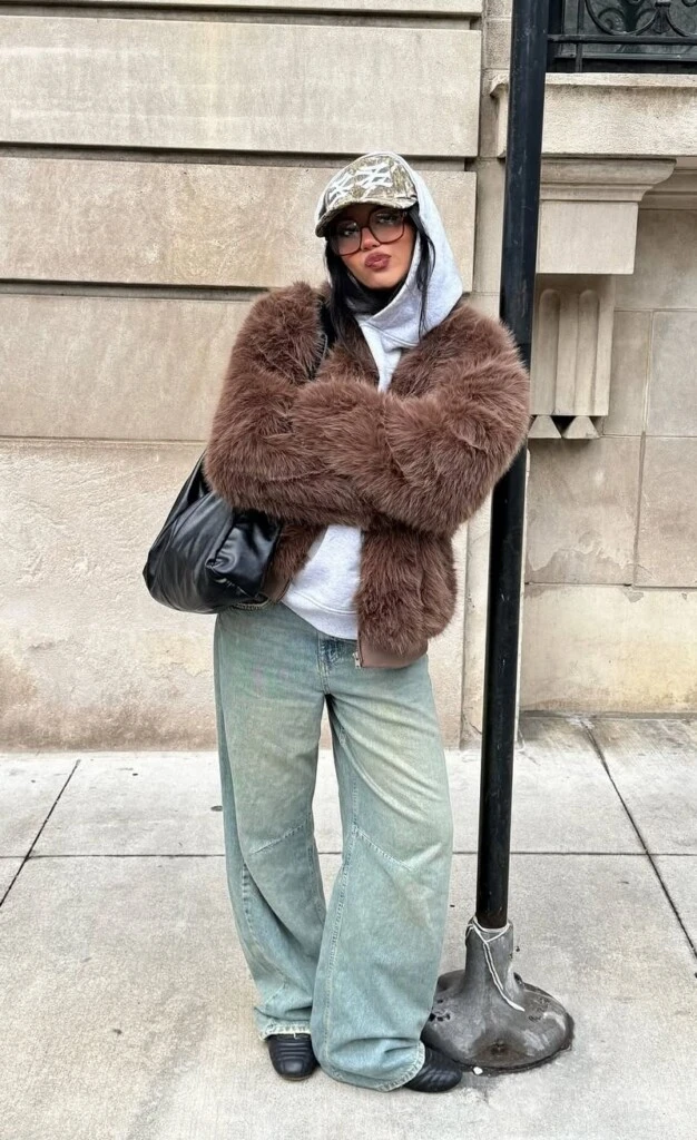 Los jeans puddle enamoran a la Gen-Z