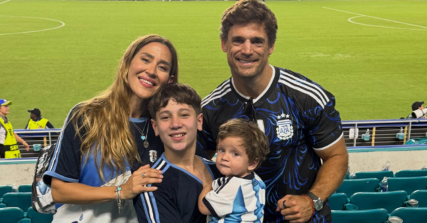 Este foi o reencontro emocionante de Jimena Barón com Momo Miami Este foi o reencontro emocionante de Jimena Barón com Momo Miami