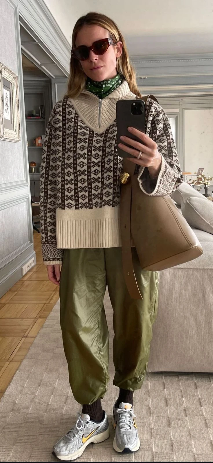 Guía de estilo: cómo sumar prendas usadas y "con carácter" a tus looks actuales