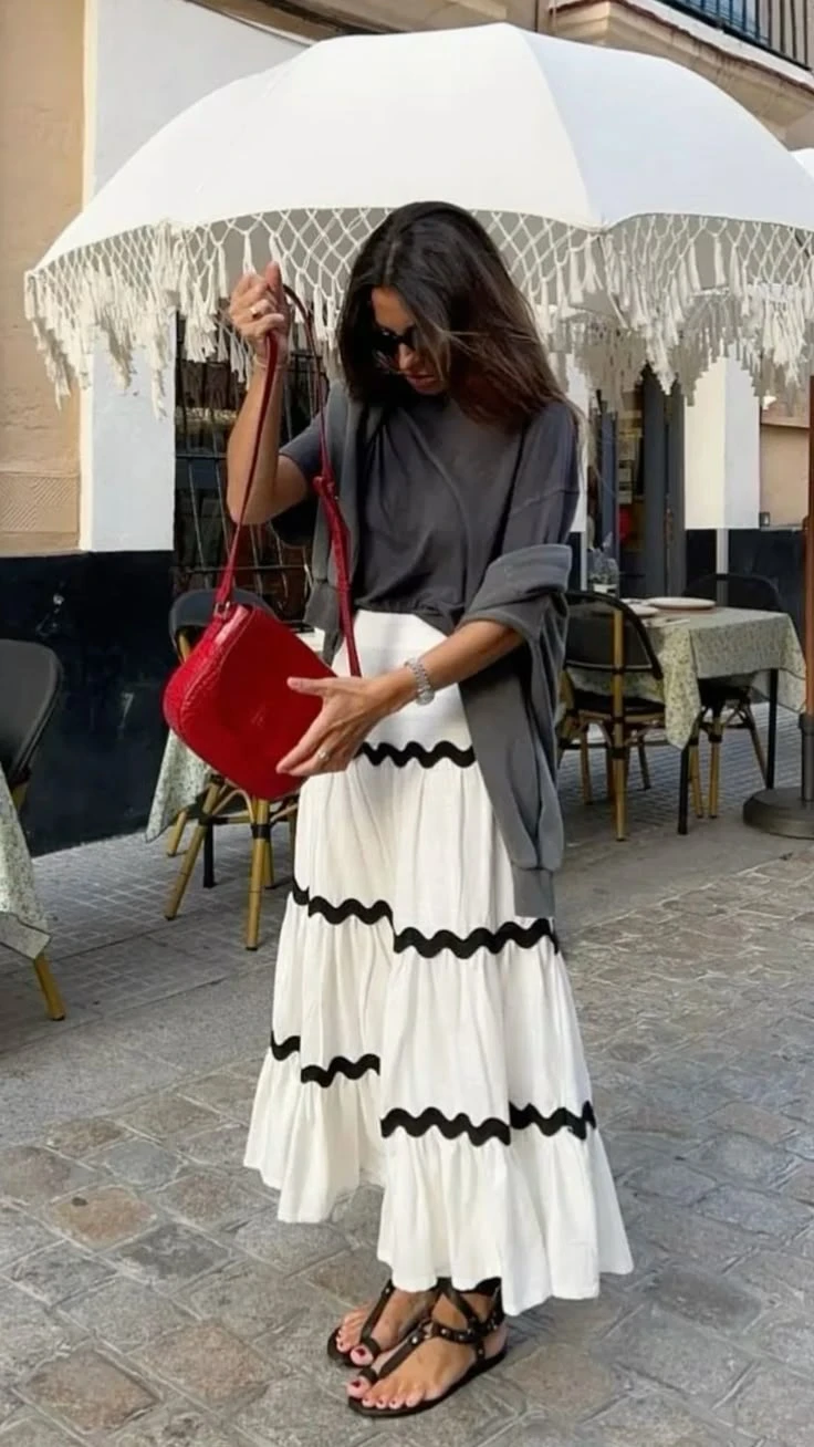 Pampita anticipa la tendencia de primavera: cómo usar una falda midi