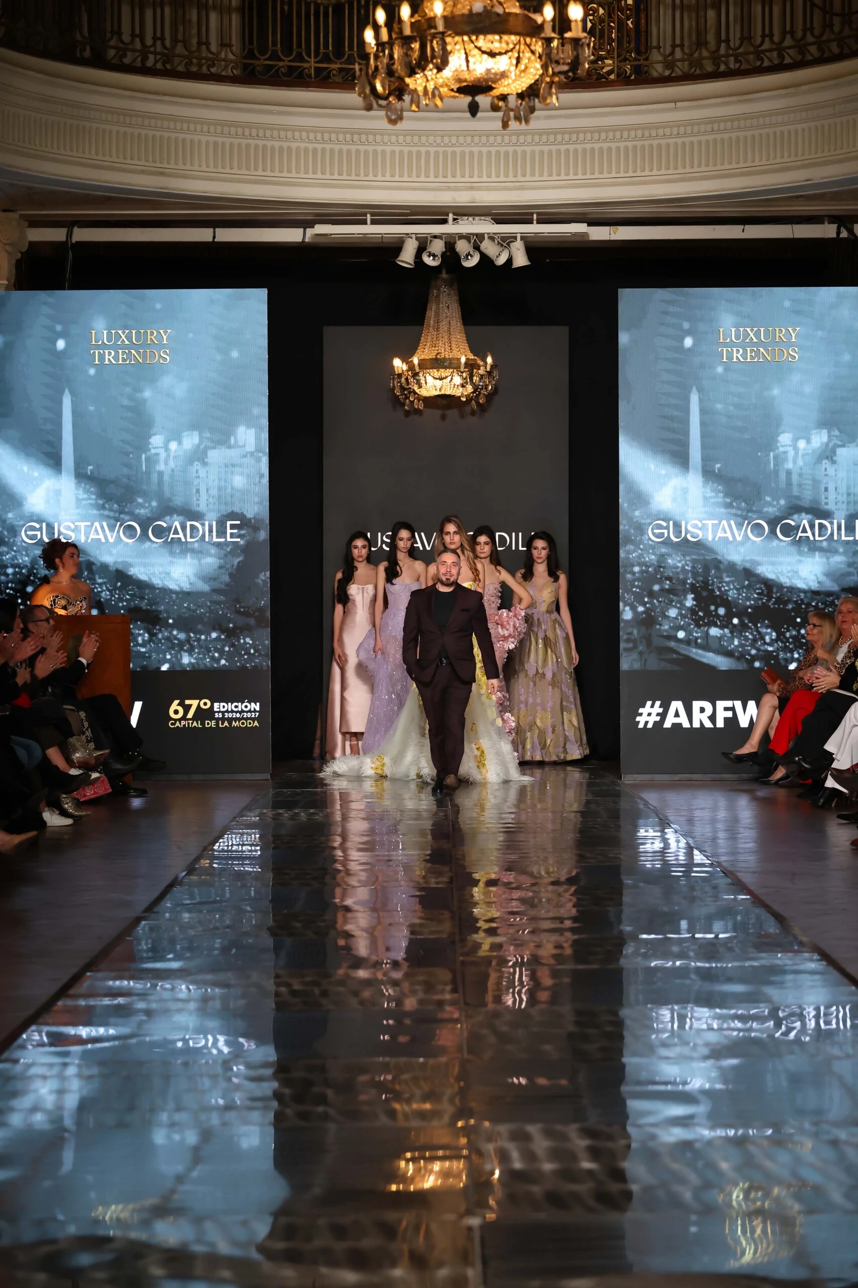 Desfile Gustavo Cadille.