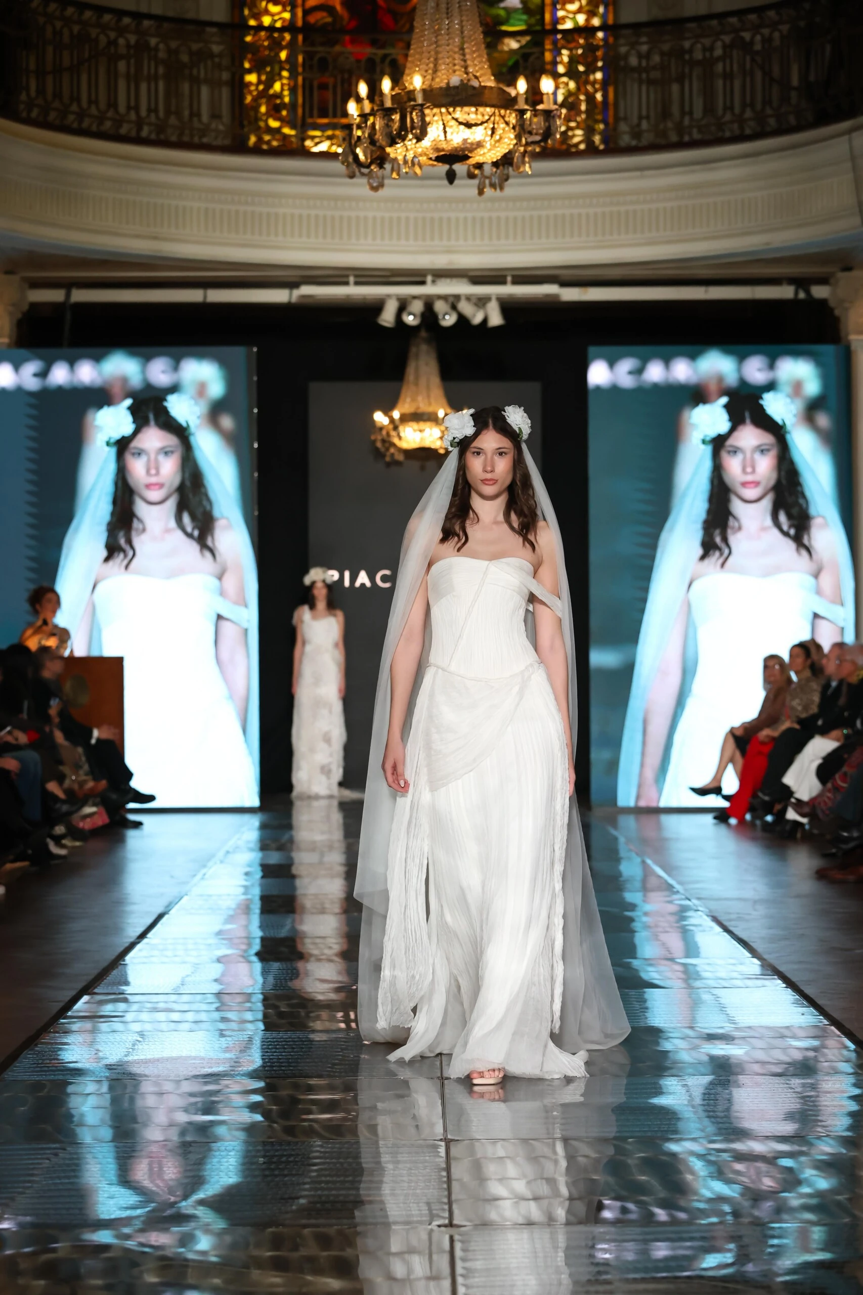 Desfile Pía Carregal.