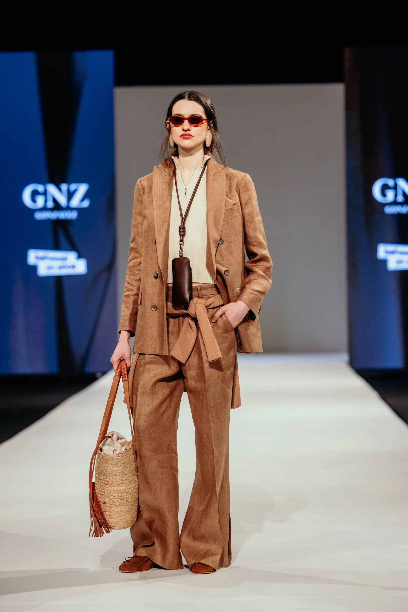 Desfile GNZ González en BAFWEEK.