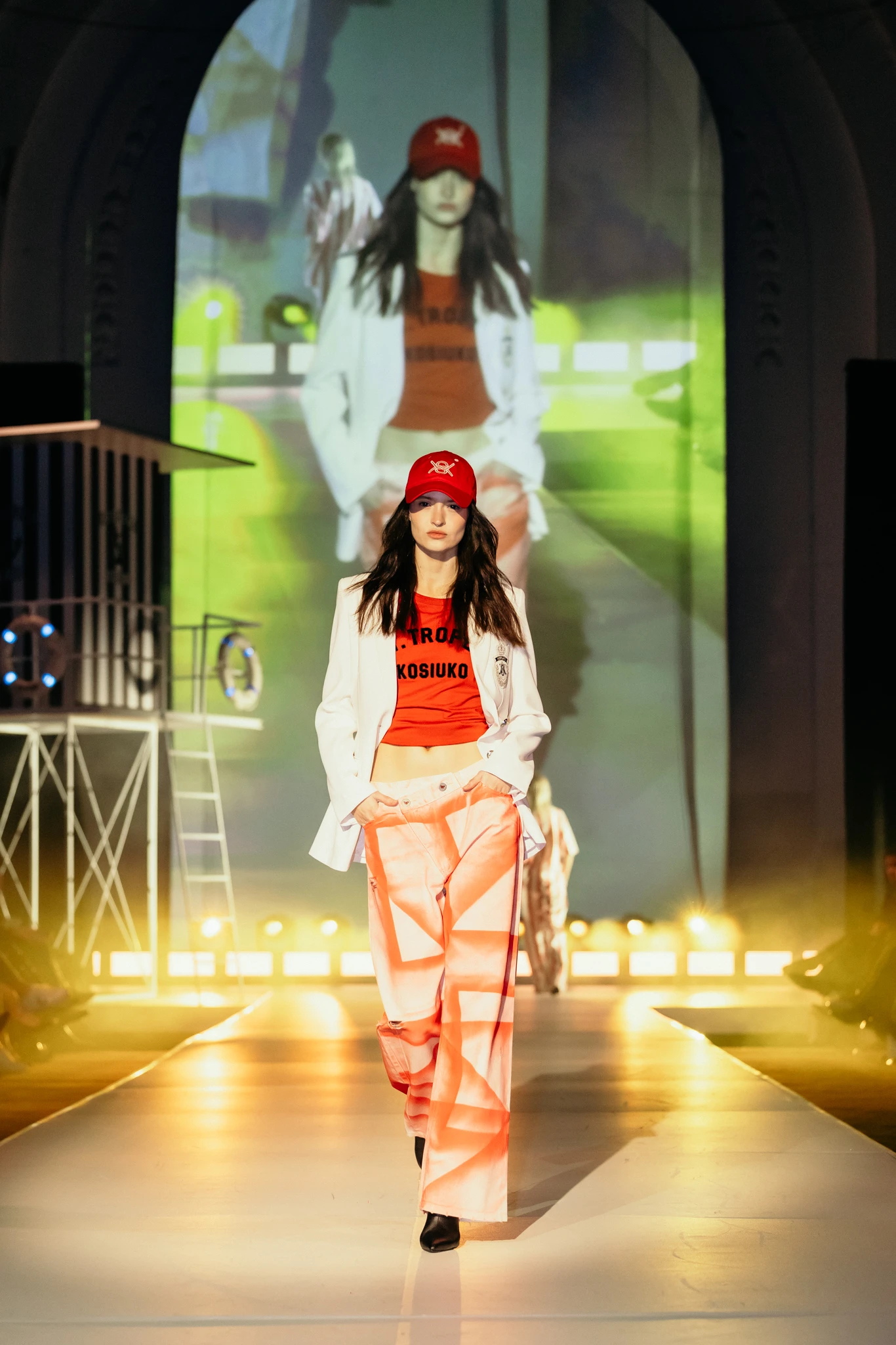 Desfile Kosiuko.