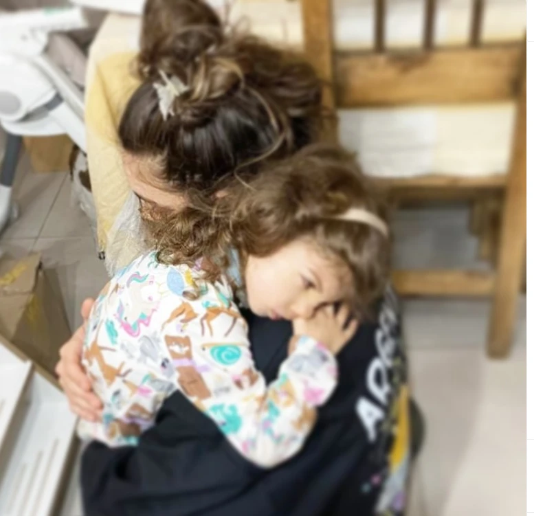Maca Paz y su hija Abril.