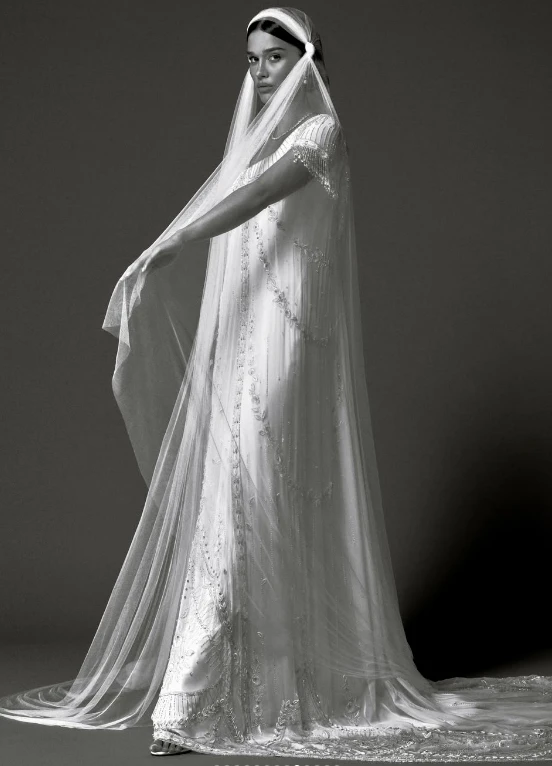 La actriz llevó un vestido inspirado en Audrey Hepburn que lució en la película en My Fair Lady.