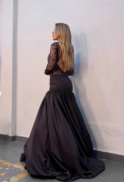 El look de Jimena Barón by Camila Romano.