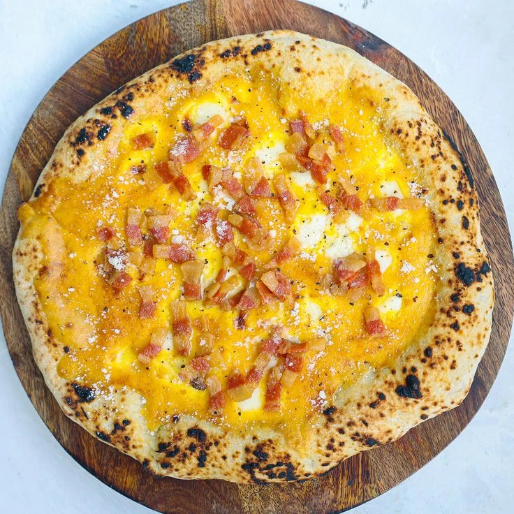 Pizza carbonara. Foto: Pinterest