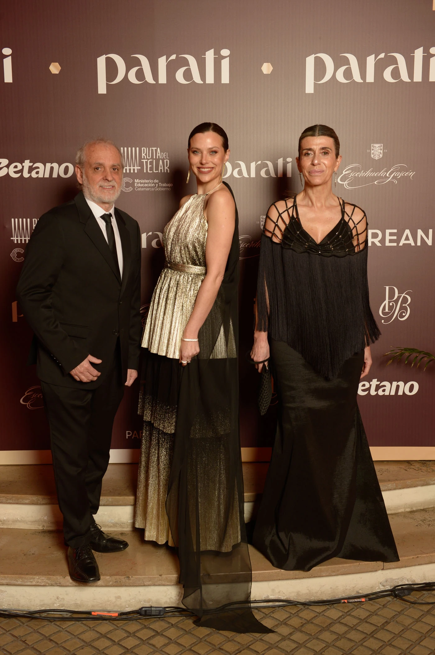 Germán Puente, Valentina Salezzi y Suami Delelis de Vevû.