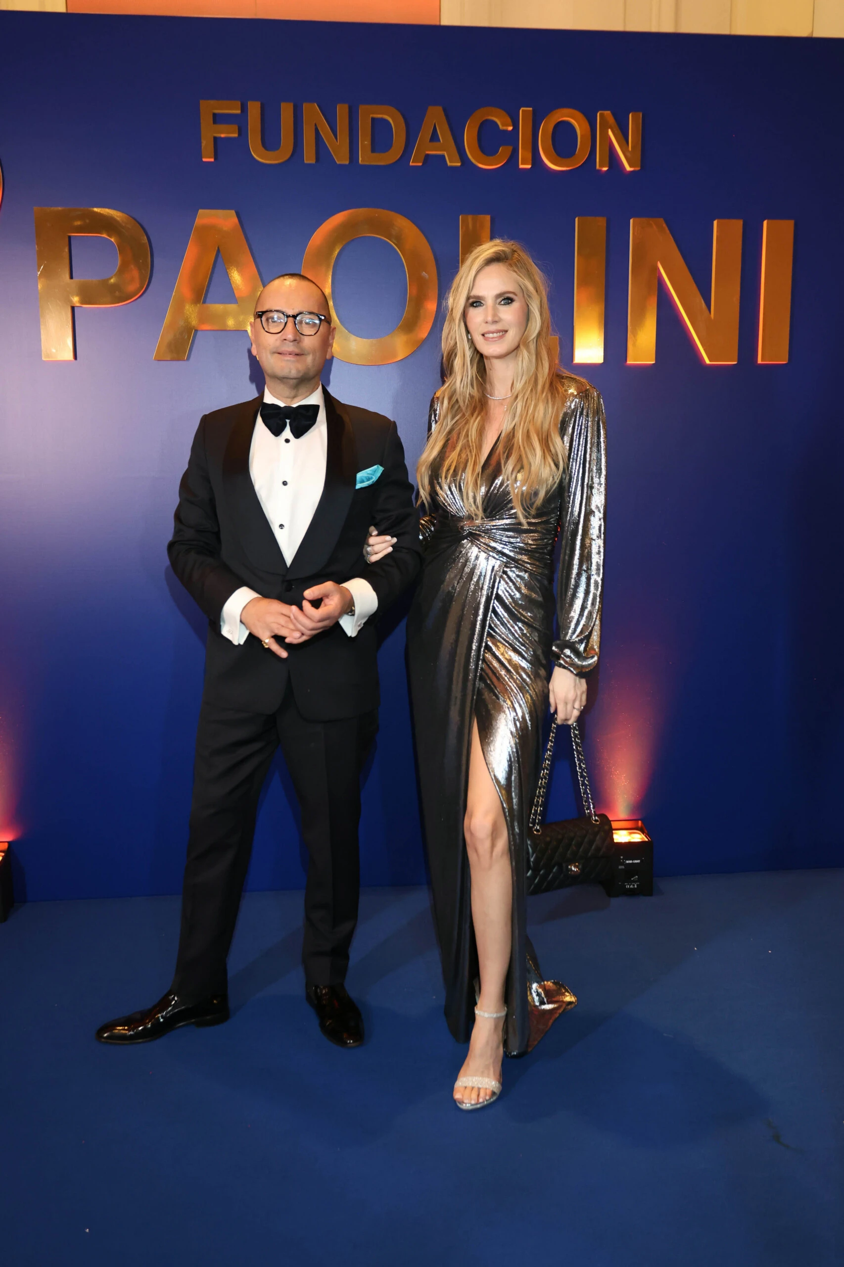 FABIAN MEDINA FLORES Y ROCIO VIVAS