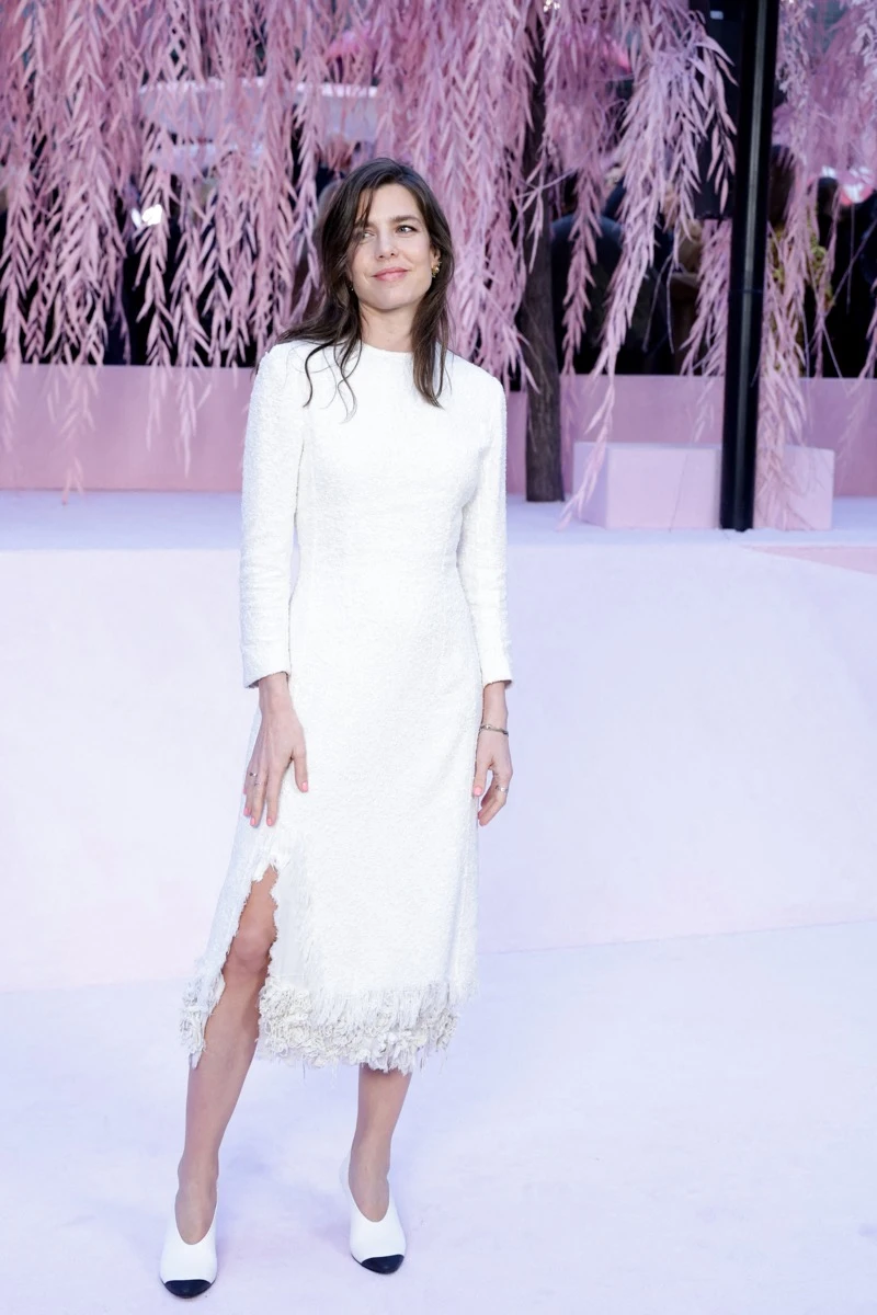 Charlotte Casiraghi cumple 40: las claves del estilo elegante que la convirtió en un ícono
