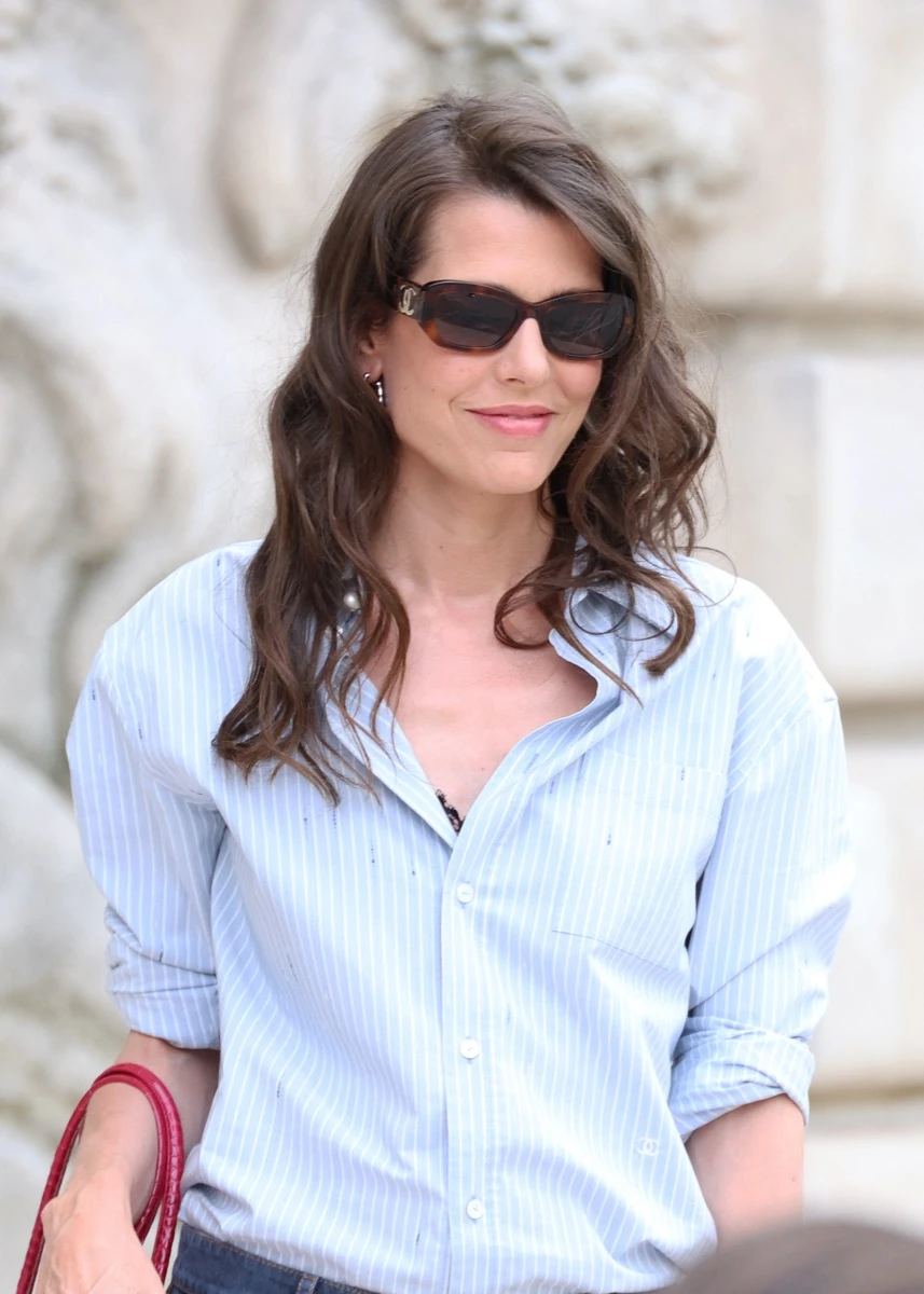 Charlotte Casiraghi cumple 40: las claves del estilo elegante que la convirtió en un ícono