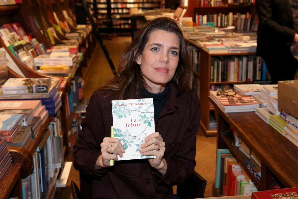 Charlotte Casiraghi recibió un premio por su primer premio La fêlure.