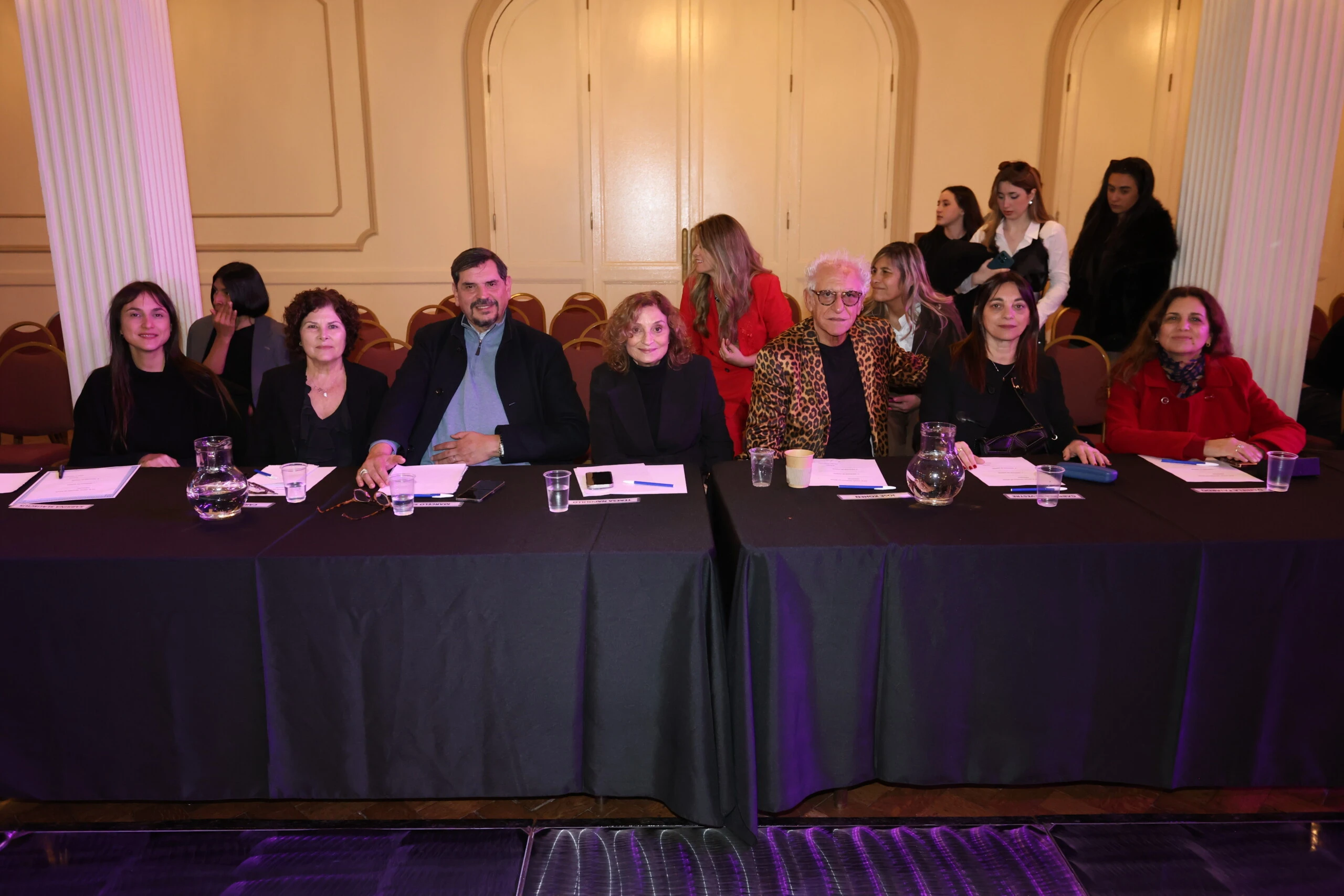 Sabrina Slauscius Directora General de Industrias Creativas, Carola Sainz, Marcelo Senra, Teresa Napolillo (Editora Marie Claire), José Cohen Cotete, Gabriela Silvestre (Directora Elle), Daniela Fajardo (Directora Para Ti)