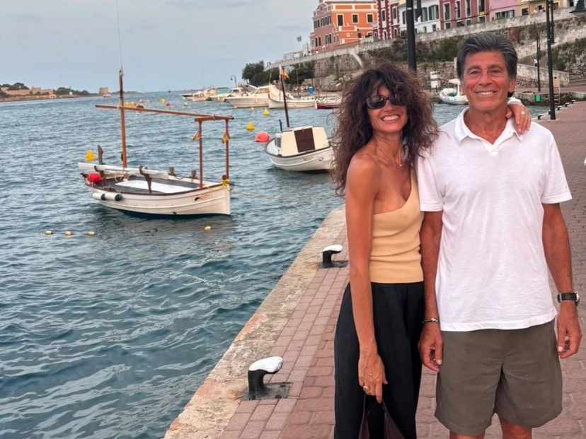 Las fotos de Florencia Raggi y Nicolás Repetto de vacaciones en Europa: playas paradisíacas, amigos y momentos en familia