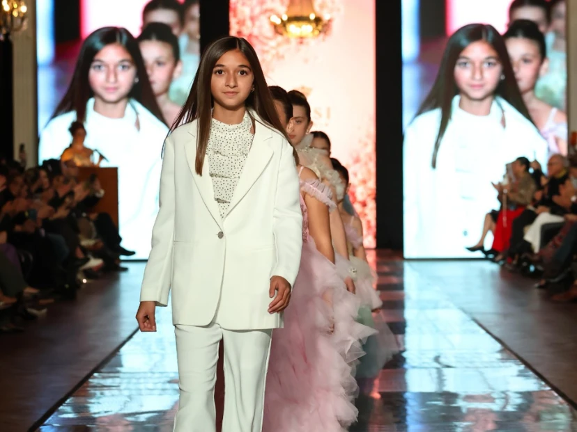 Lola, la niña de 11 años que debutó como diseñadora en Argentina Fashion Week: el libro que inspiró su marca