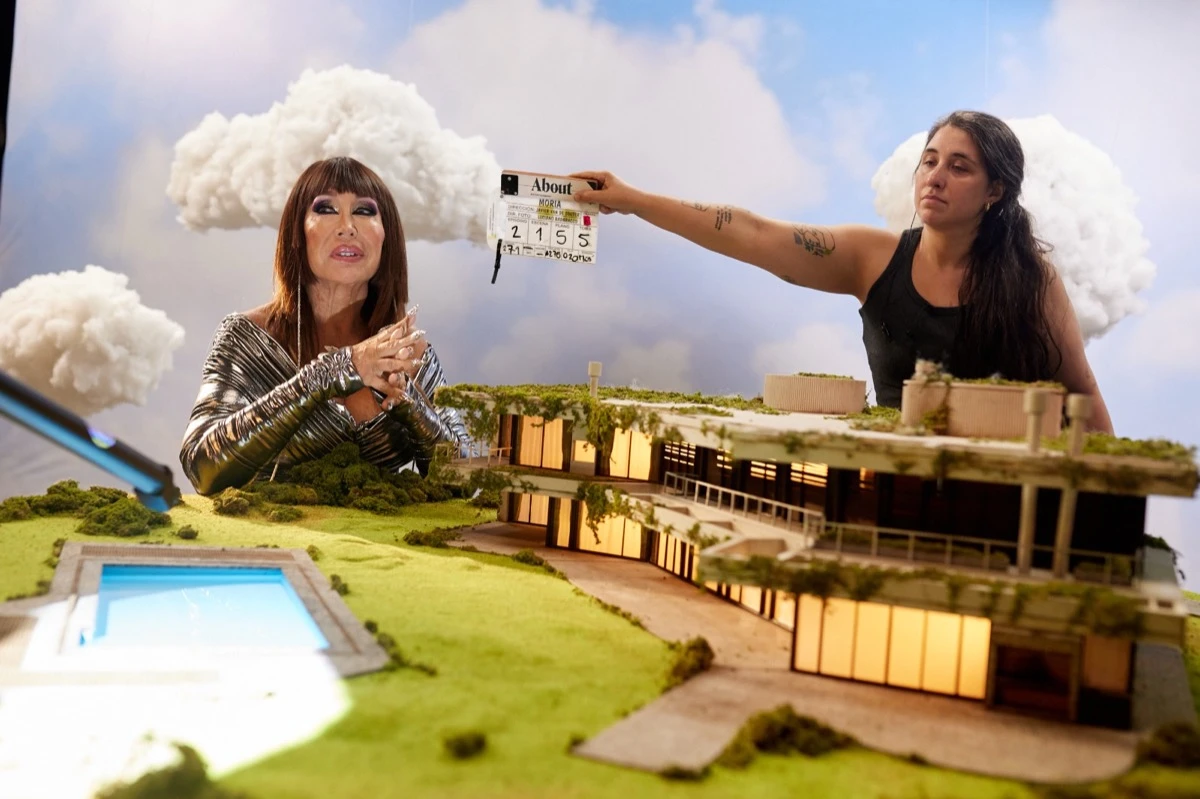 Moria Casán ¡enorme" en la maqueta de su icónica casa en Parque Leloir.