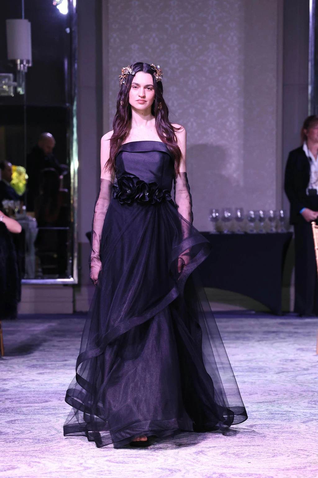 Desfile de Laurencio Adot.