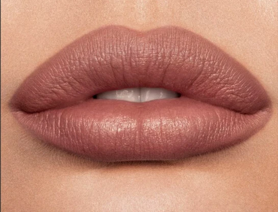 PORTADA labios con volúmen sin relleno