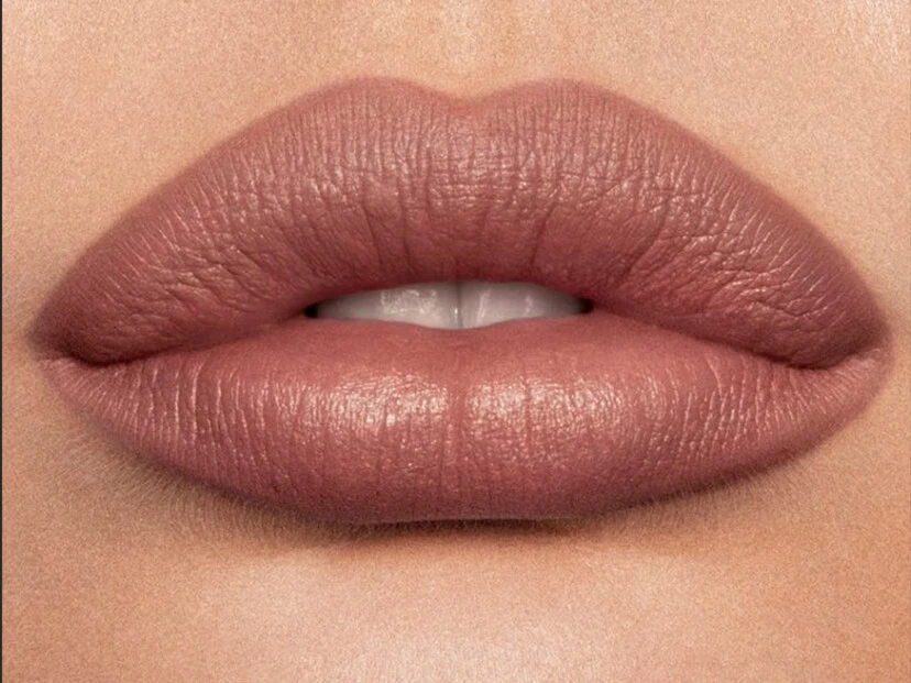 PORTADA labios con volúmen sin relleno