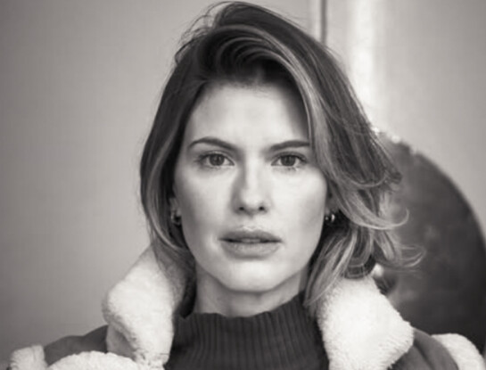 Mery del Cerro se suma al lujo après-ski con el look más chic para la nieve desde la Patagonia